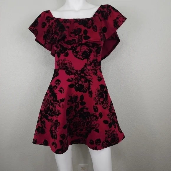 Hello Miss Pink Off Shoulder Velvet Floral Print Dress Size S - Picture 1 of 10